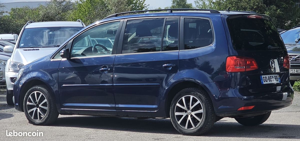 Superbe Volkswagen Touran Ph.3 1.4l Tsi 140 Cv Confort Line 7 Places Du 07/11 (image 3)