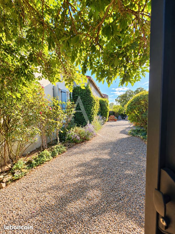 Maison 8 pièces 240 m² · à Vertou · 240 m² · 644 800 €