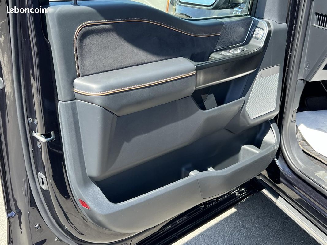 FORD F150 Supercrew PLATINUM 4x4 (image 23)
