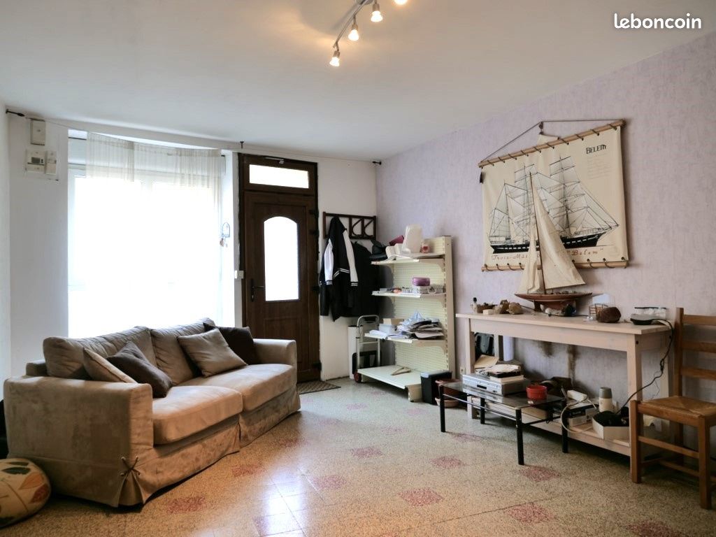 Maison 4 pièces 97 m² · à Cerdon · 97 m² · 100 000 €