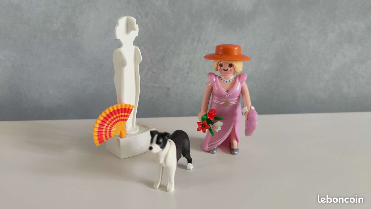 Playmobil femme au chapeau avec chien (image 1)