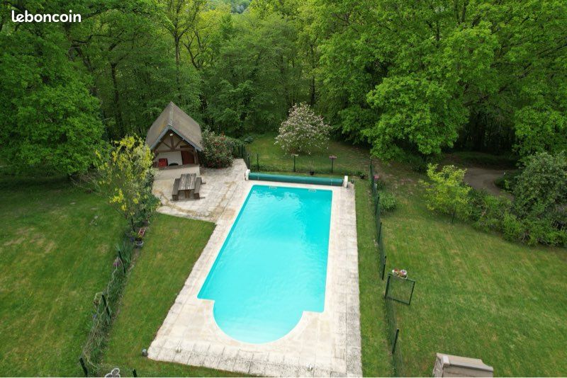Maison 9 pièces 248 m² · à La Vieille-Lyre · 248 m² · 399 900 €