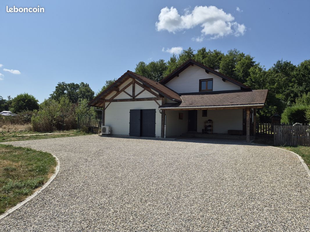 Maison 5 pièces 141 m² · à Peyrieu · 141 m² · 369 000 €