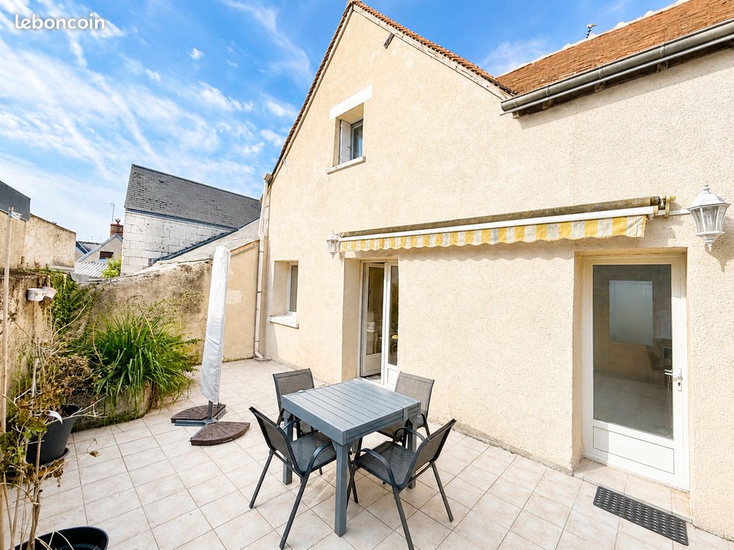 Maison 5 pièces 99 m² · à La Croix-en-Touraine · 99 m² · 220 000 €