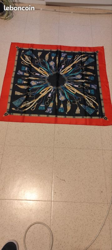 Foulard carré vintage Movitex motifs chaîne et pompons (image 1)
