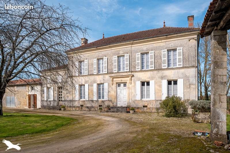 Maison 8 pièces 129 m² · à Matha · 129 m² · 305 950 €
