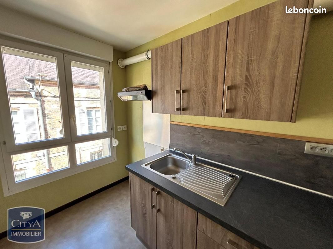 Appartement 3 pièces 62 m² · à Charleville-Mézières · 62 m² · 650 €
