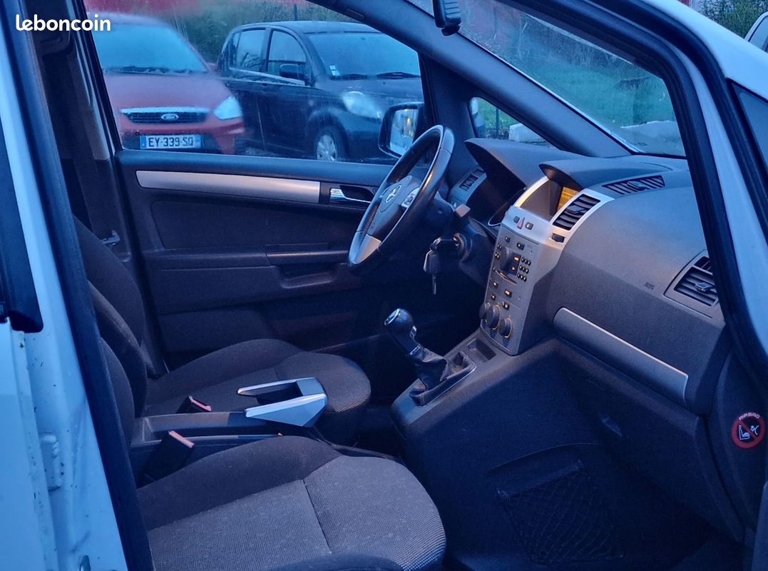 Opel Zafira B 1.7L Cdti Ph.2 16V 125 Cv Pack Enjoy 7 Places (image 4)