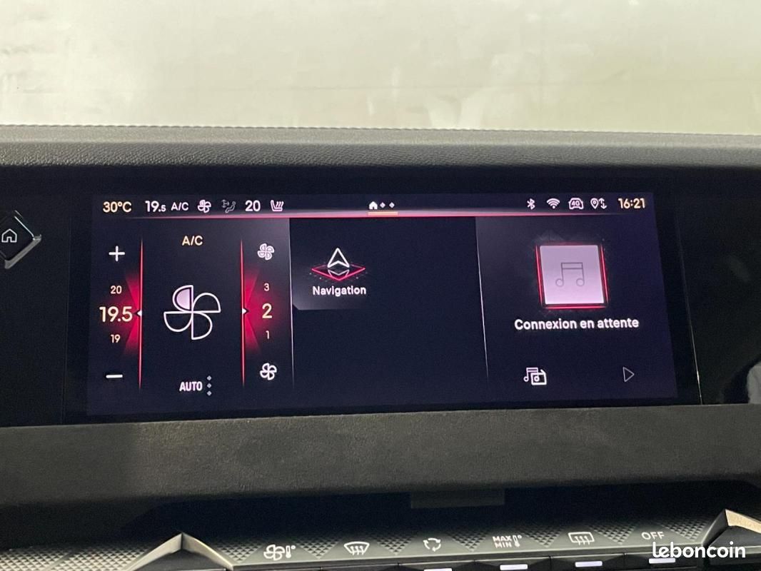 DS 4 BlueHDi 130 EAT8 Performance Line+ (image 34)