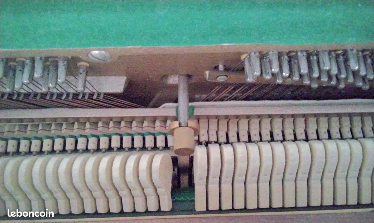 Piano droit Geyer (image 4)