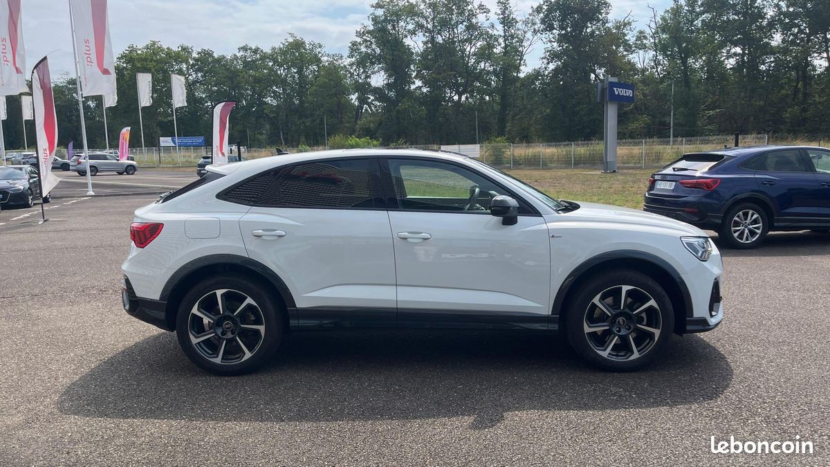 AUDI Q3 Sportback 45 TFSIe 245 ch S tronic 6 S line (image 6)