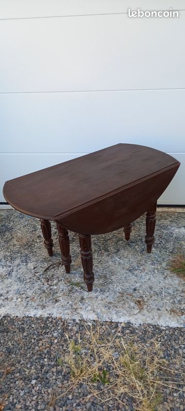 Table ronde en acajou Louis-philippe 6 pieds (image 1)