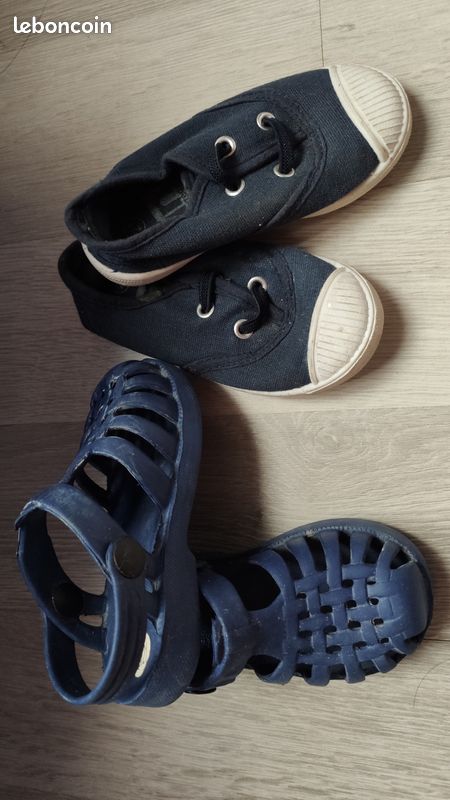 2 paires de chaussures garçon, taille 20/21, très bon état (image 1)