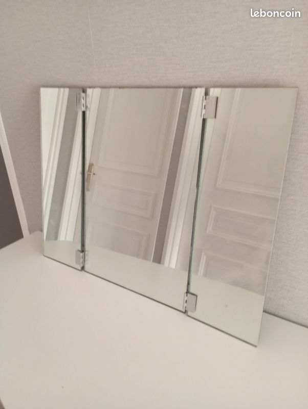 Miroir salle de bain (image 1)
