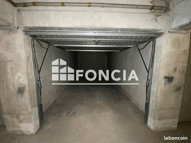 Parking 18 m² Grenoble