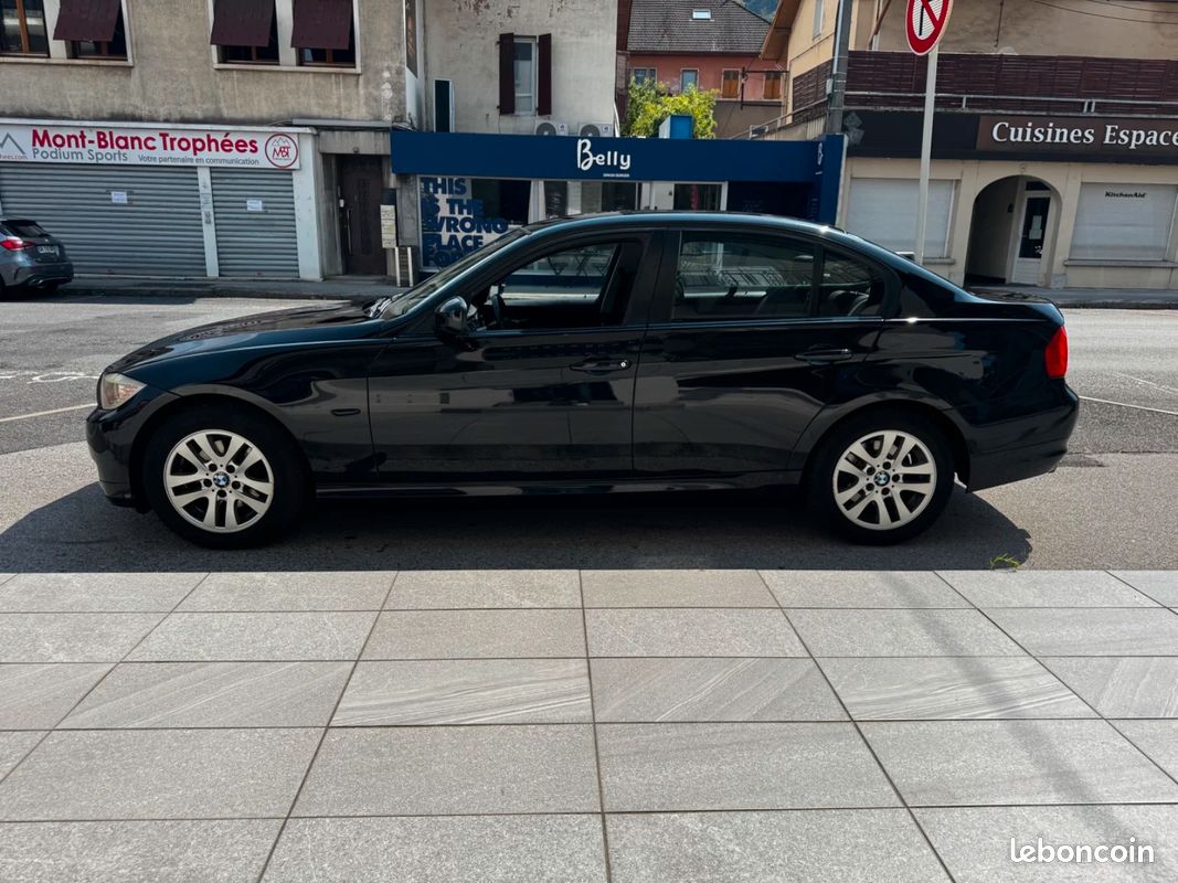 BMW SERIE 3 E90 318i 143ch (image 2)