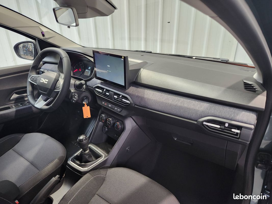 DACIA Sandero TCe 100 Expression (image 6)