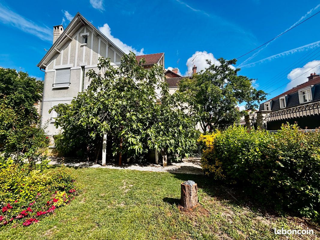Maison 8 pièces 161 m² · à Troyes · 161 m² · 389 000 €