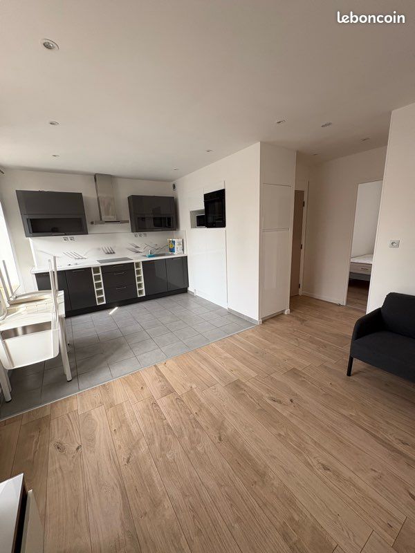 Appartement 2 pièces 37 m² · à Roche-la-Molière · 37 m² · 550 €/mois