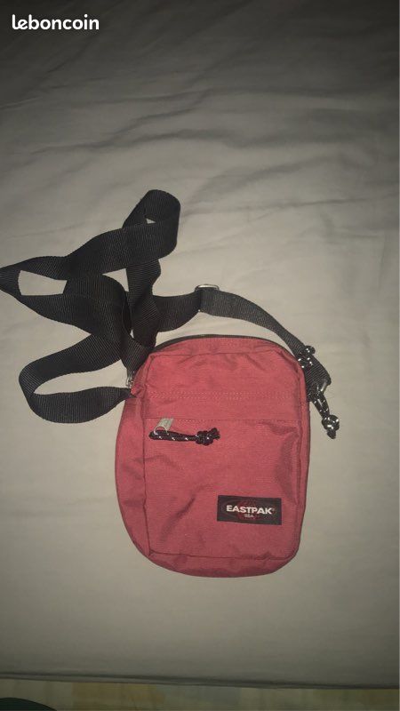 Sac à bandoulière EASTPAK (image 1)