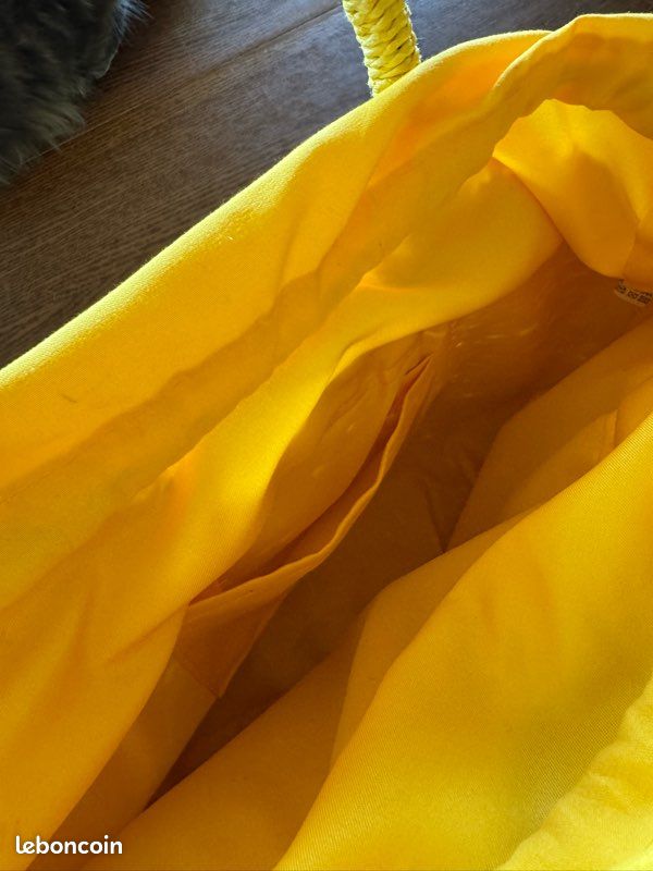 Joli sac à main, jaune, style crochet (image 2)