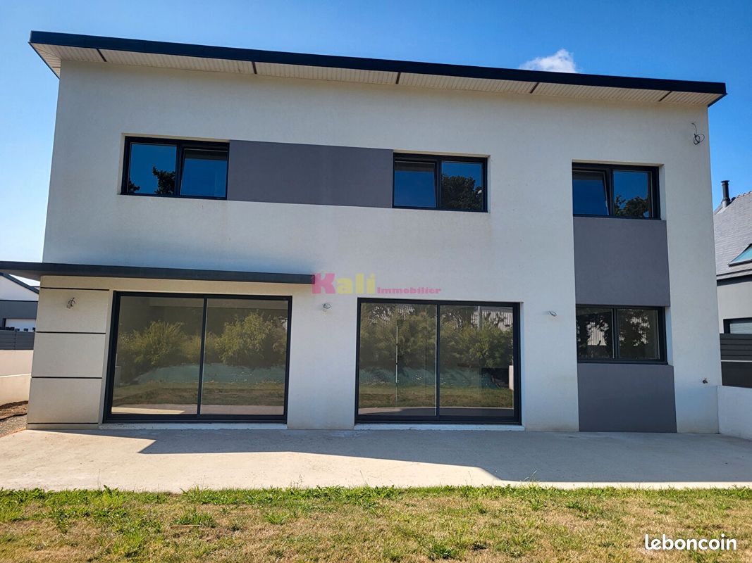 Maison 8 pièces 189 m² · à Gouesnou · 189 m² · 414 750 €