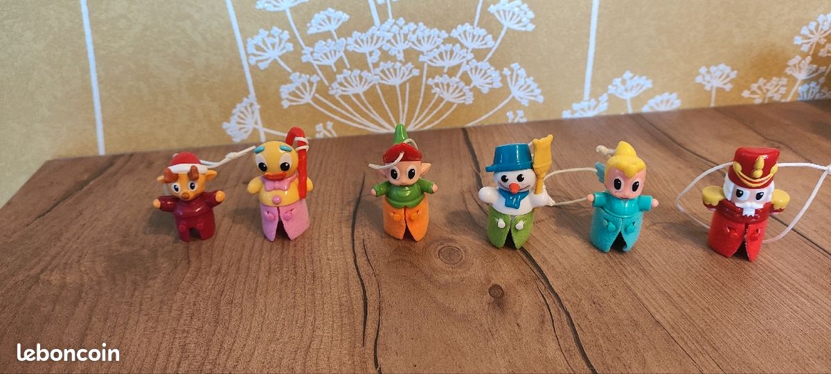 Sujet Kinder Noël à suspendre (image 3)