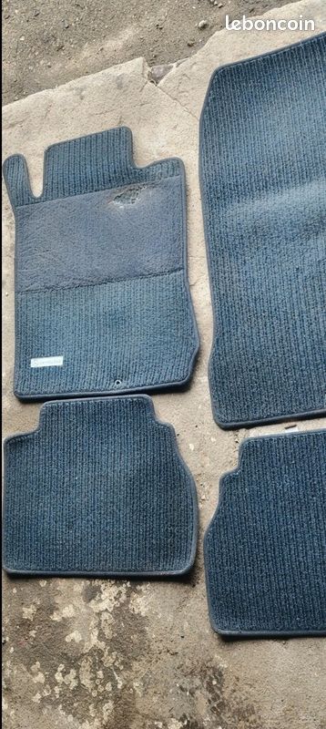 Jeu de tapis original Mercedes-Benz W210 Classe E (image 1)