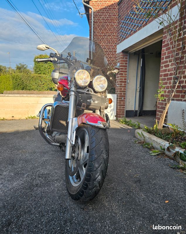 Triumph rockett 3 (image 1)