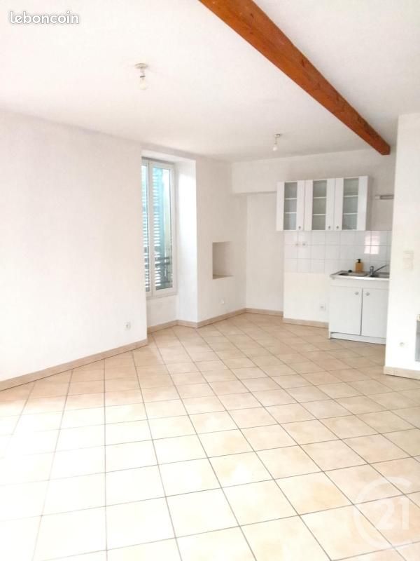 Appartement 3 pièces 56 m² · à Voiron · 56 m² · 143 500 €