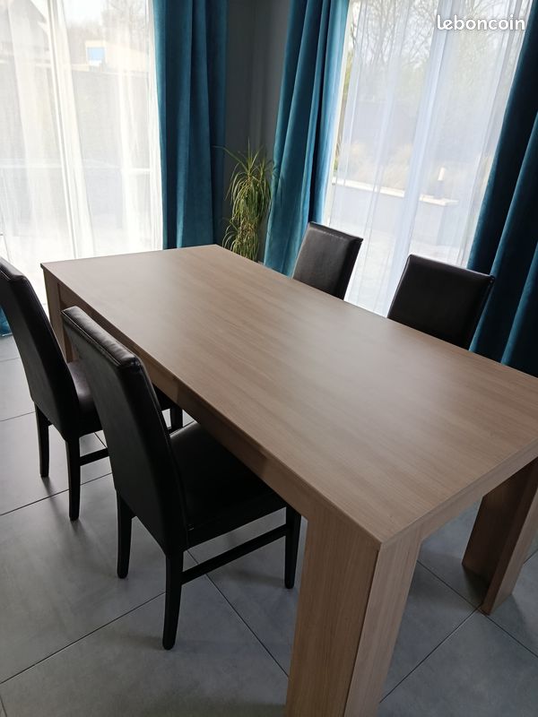 Table et chaises salle a manger (image 1)