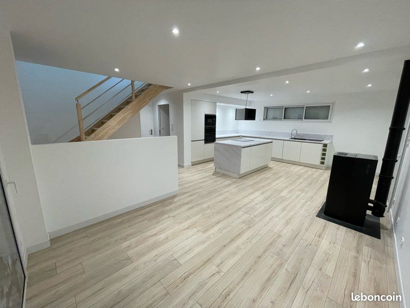 Maison 5 pièces 117 m² · à Chasné-sur-Illet · 117 m² · 320 000 €