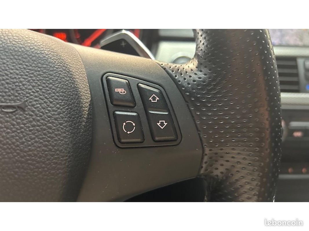 BMW SERIE 3 320d xDrive Coupé Edition M Sport 2.0 184CH GARANTIE 12 MOIS (image 22)