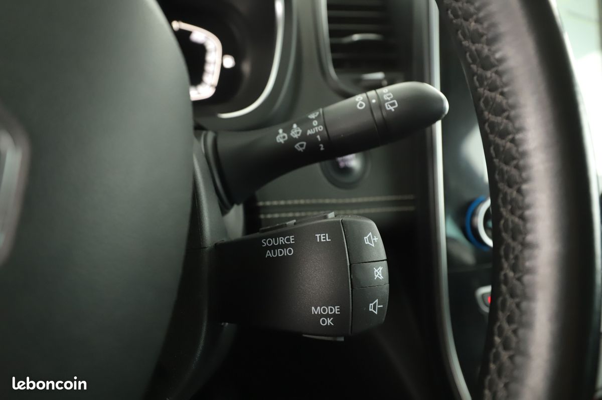 Renault Grand Scénic 1.6 dCi Energy Bose Edition EDC 7PL 160 ch (image 19)