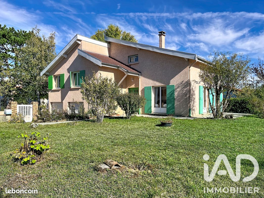 Maison 4 pièces 116 m² · à Meyrié · 116 m² · 360 000 €
