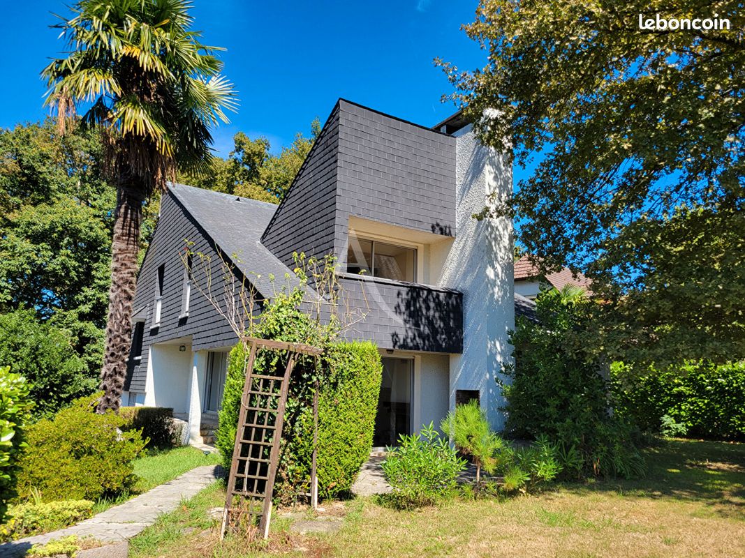 Maison 7 pièces 170 m² · à Lescar · 170 m² · 315 000 €