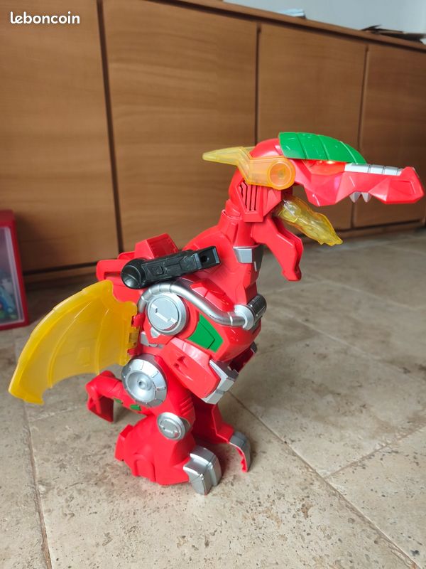 Dragon robot (image 2)