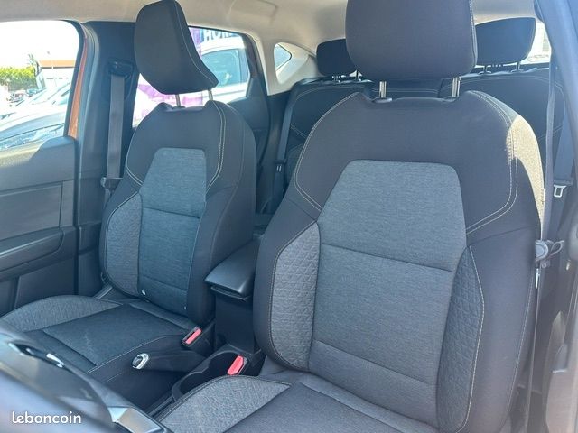 Renault CAPTUR 1.6 E-TECH HYBRIDE 145CH BUSINESS (image 3)
