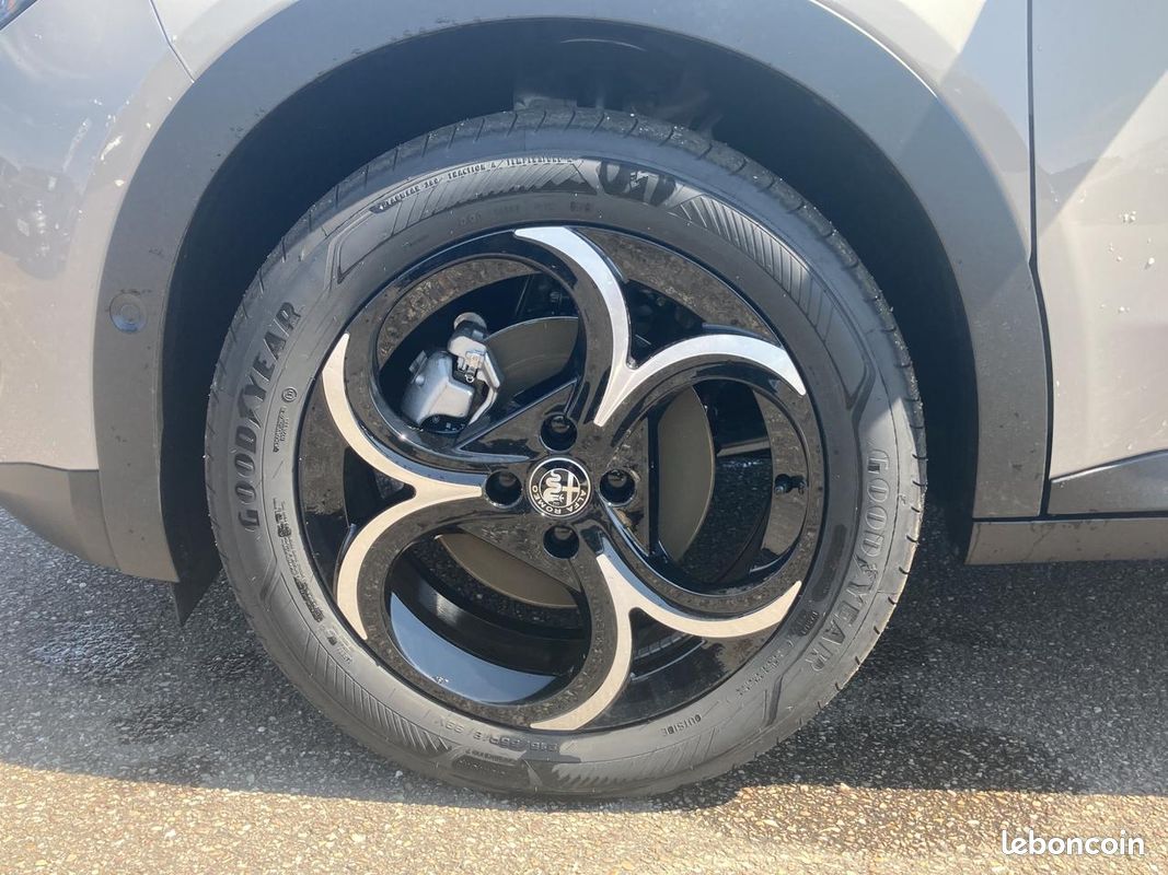 ALFA ROMEO JUNIOR 1.2 ibrida 145 speciale e-dct6 (image 9)