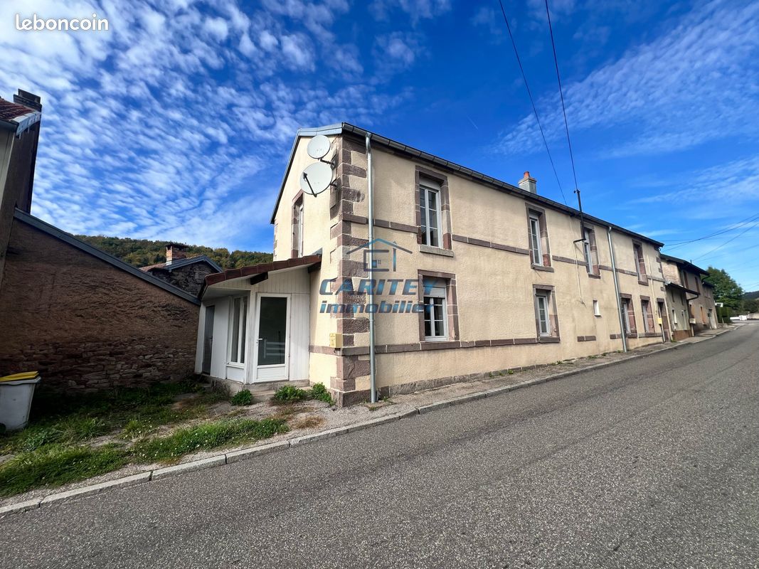 Maison 4 pièces 118 m² · à Raddon-et-Chapendu · 118 m² · 590 €/mois