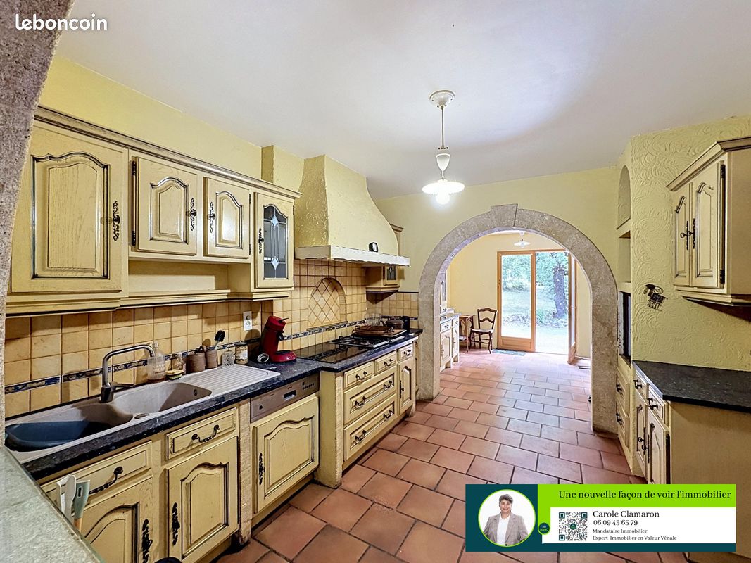 Vente | Maison T4 | 5p | 3ch | 165 m² | Saint-Mamert-du-Gard | Grand terrain | Terrasse · Jardin. Piscine (image 6)