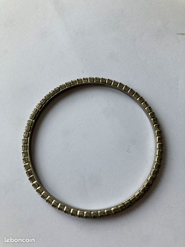 Bracelet rond avec strass (image 1)