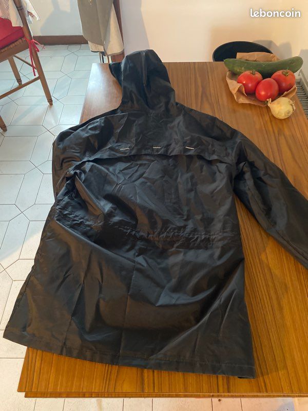 Kway Quechua taille S (image 2)