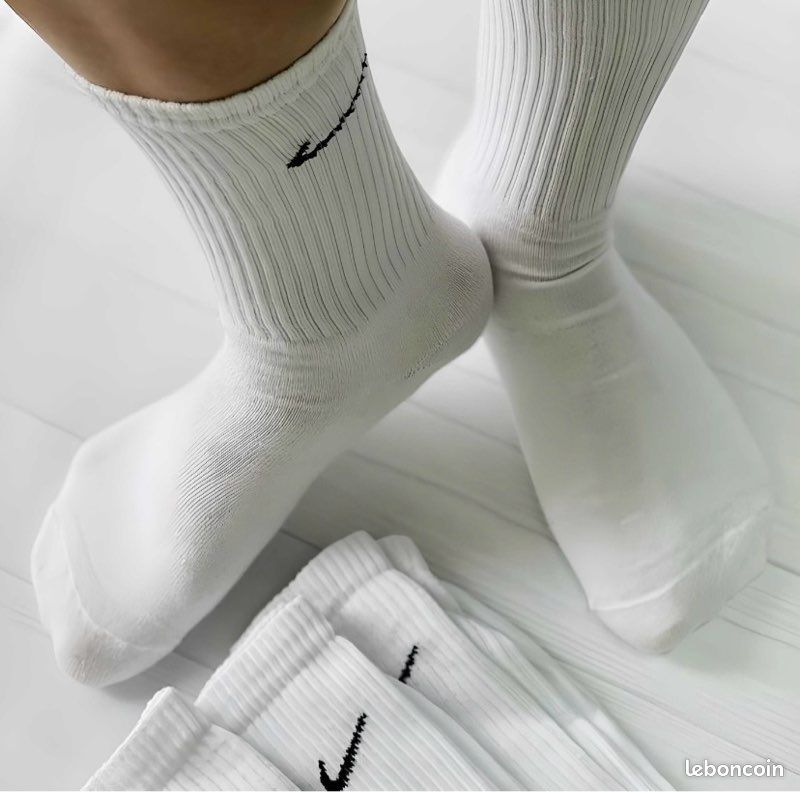 Chaussettes nike 5 paires🤍🇫🇷 (image 5)