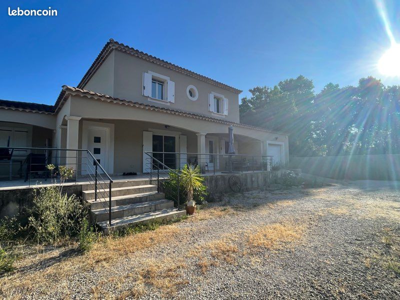 Maison 6 pièces 150 m² · à Saint-Étienne-du-Grès · 150 m² · 498 000 €