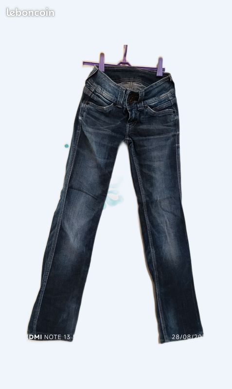 Jean marque Pepe jeans Vêtements