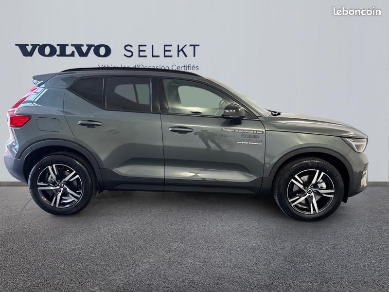 Volvo XC40 B3 163ch Lounge Edition DCT 7 (image 4)