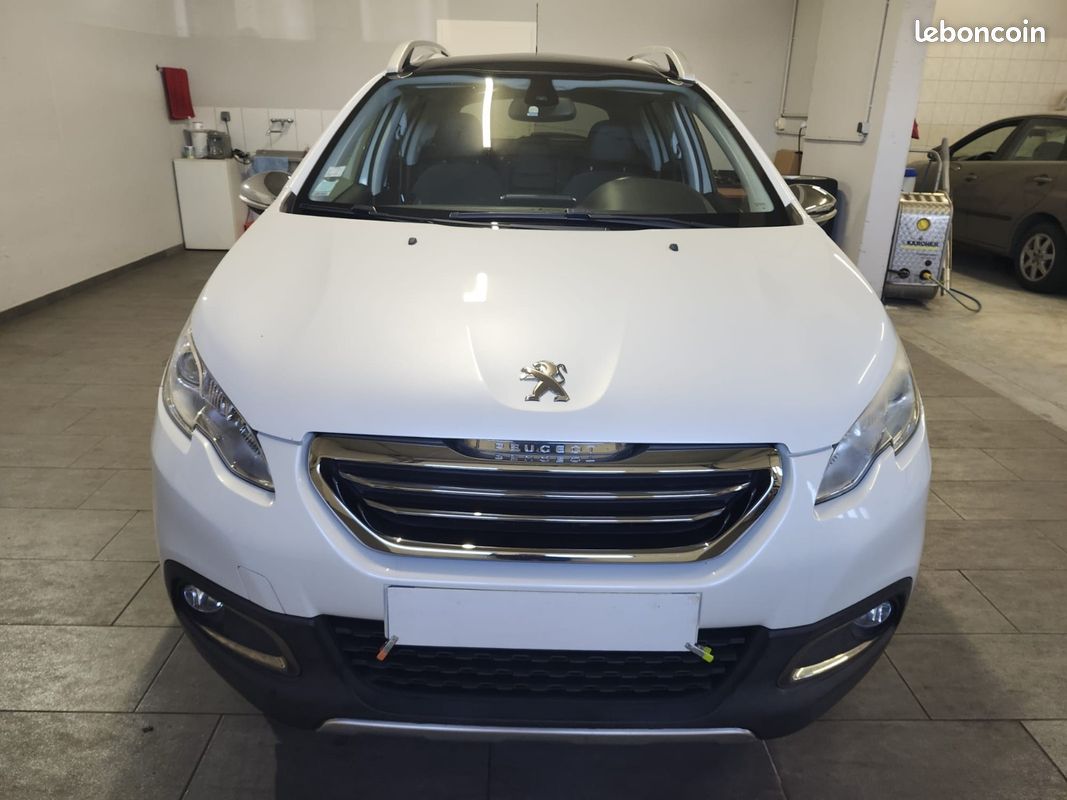 Peugeot 2008 1.6 HDI 120 BV6 - Crossway (image 2)