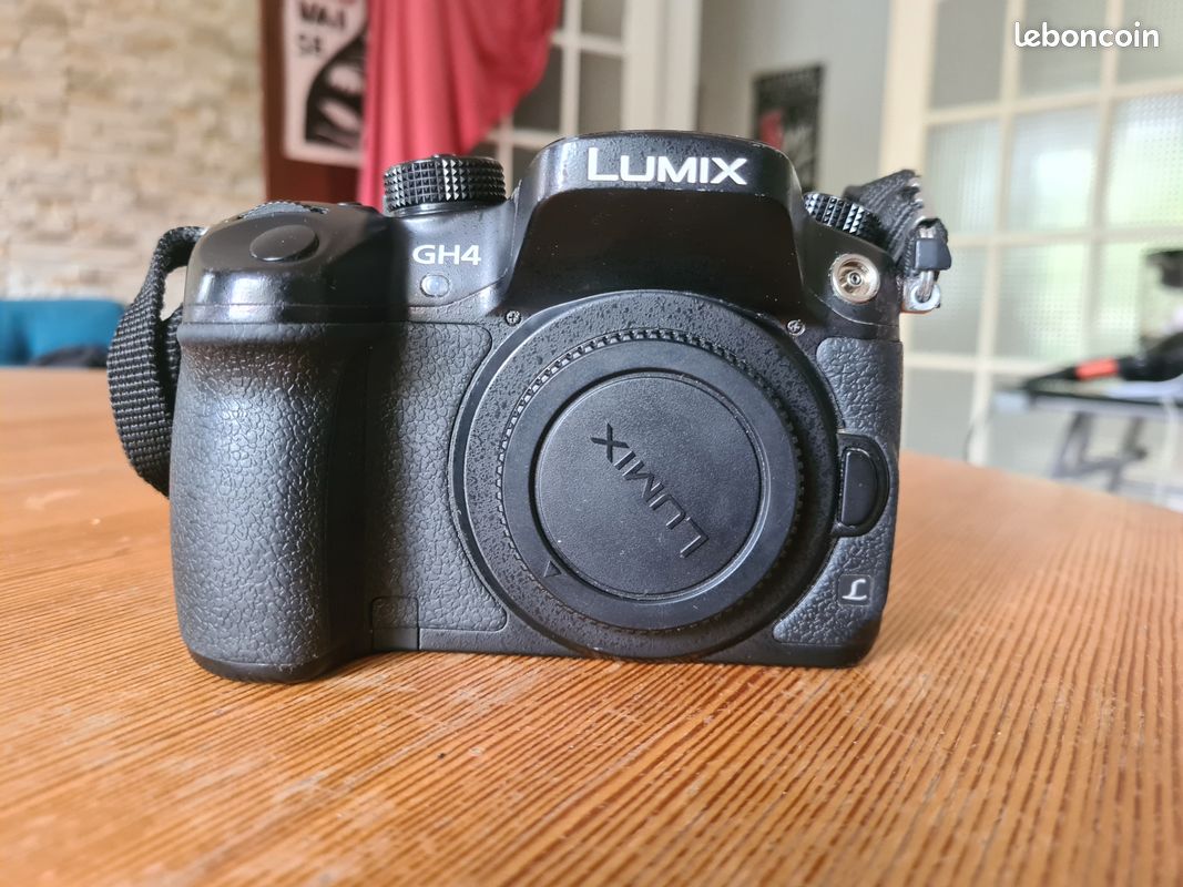 Annonce occasions - Panasonic Lumix GH4 V-LOG + Objectif 20mm f 1.7 - Le - Le