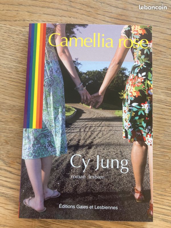 "Camellia rose" de Cy Jung (image 1)